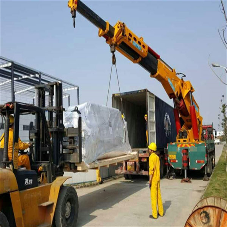 卫滨专业随车吊出租电话