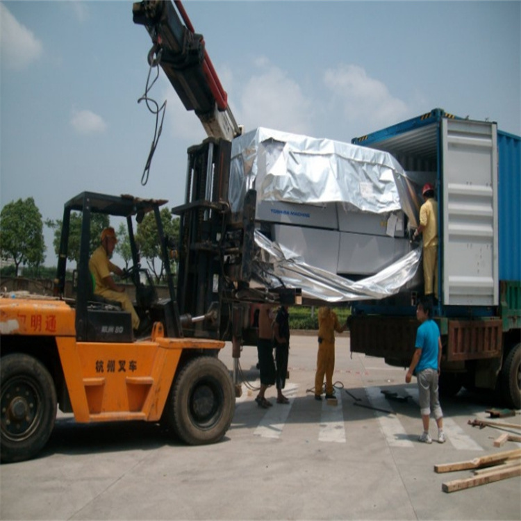 卫滨随车吊12吨能吊多重